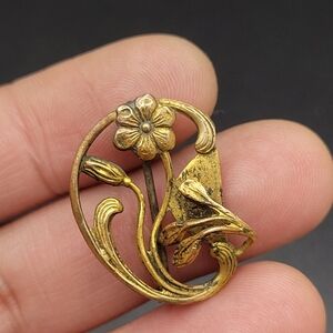 Antique Gold Floral Art Nouveau Brooch C-Clasp Circa 1920s